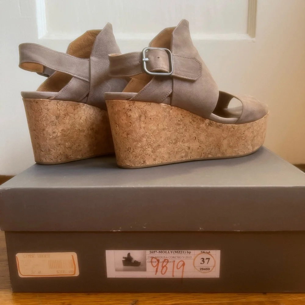 Colico Wedges - Picture 4 of 6